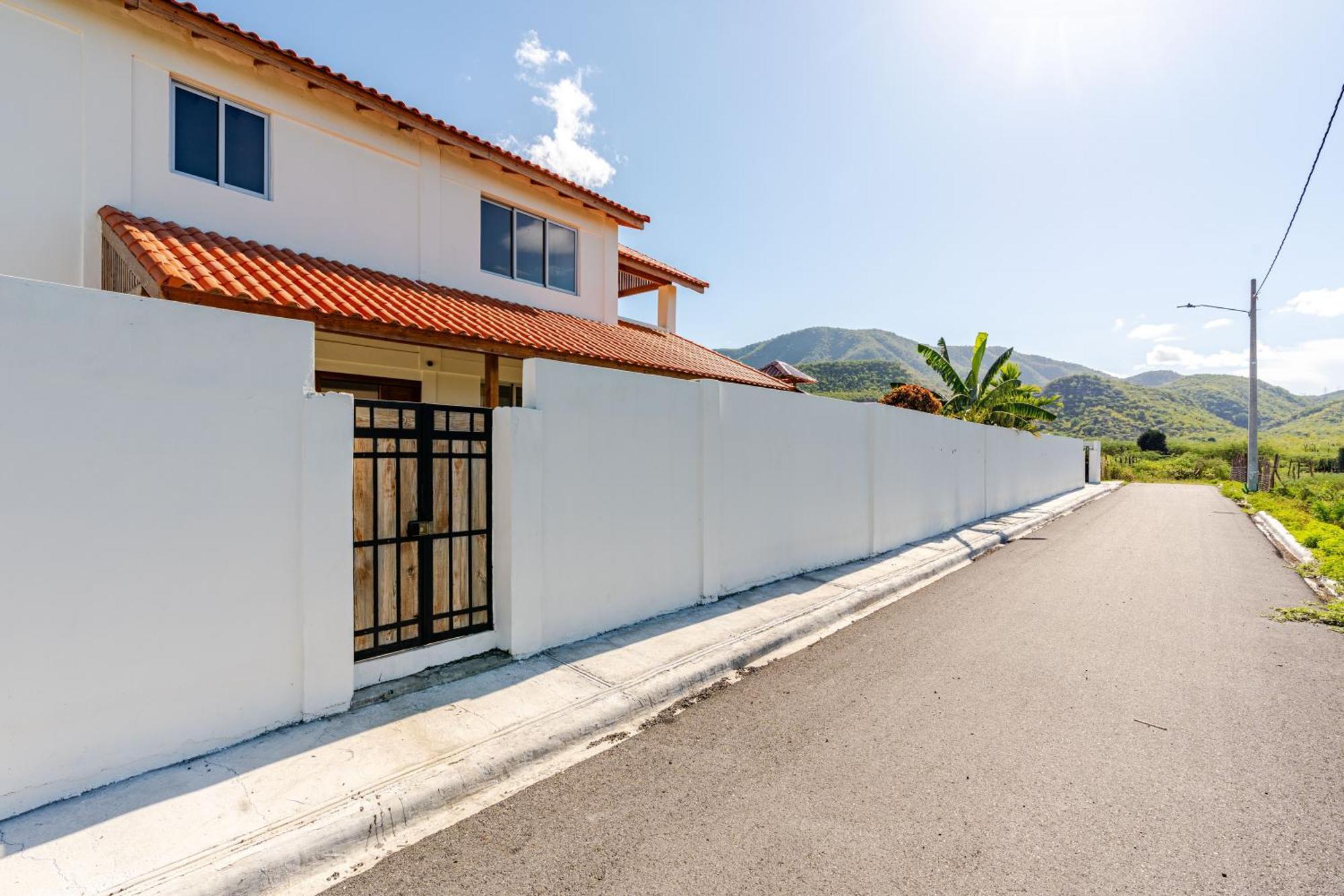 Private Villa With Pool & Views Near Ocoa Bay Hatillo Exterior photo